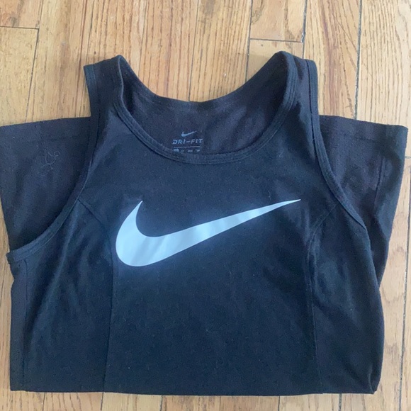 Set of 2 - Nike Workout Tanks - Picture 2 of 5